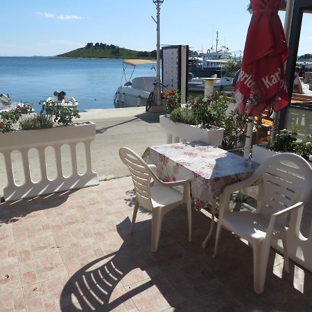 Sweet Sea Apartments Pakostane Exterior photo