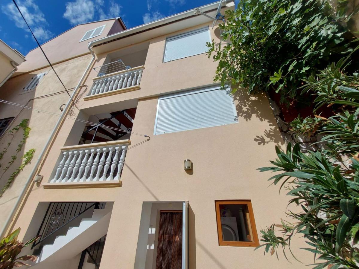 Sweet Sea Apartments Pakostane Exterior photo
