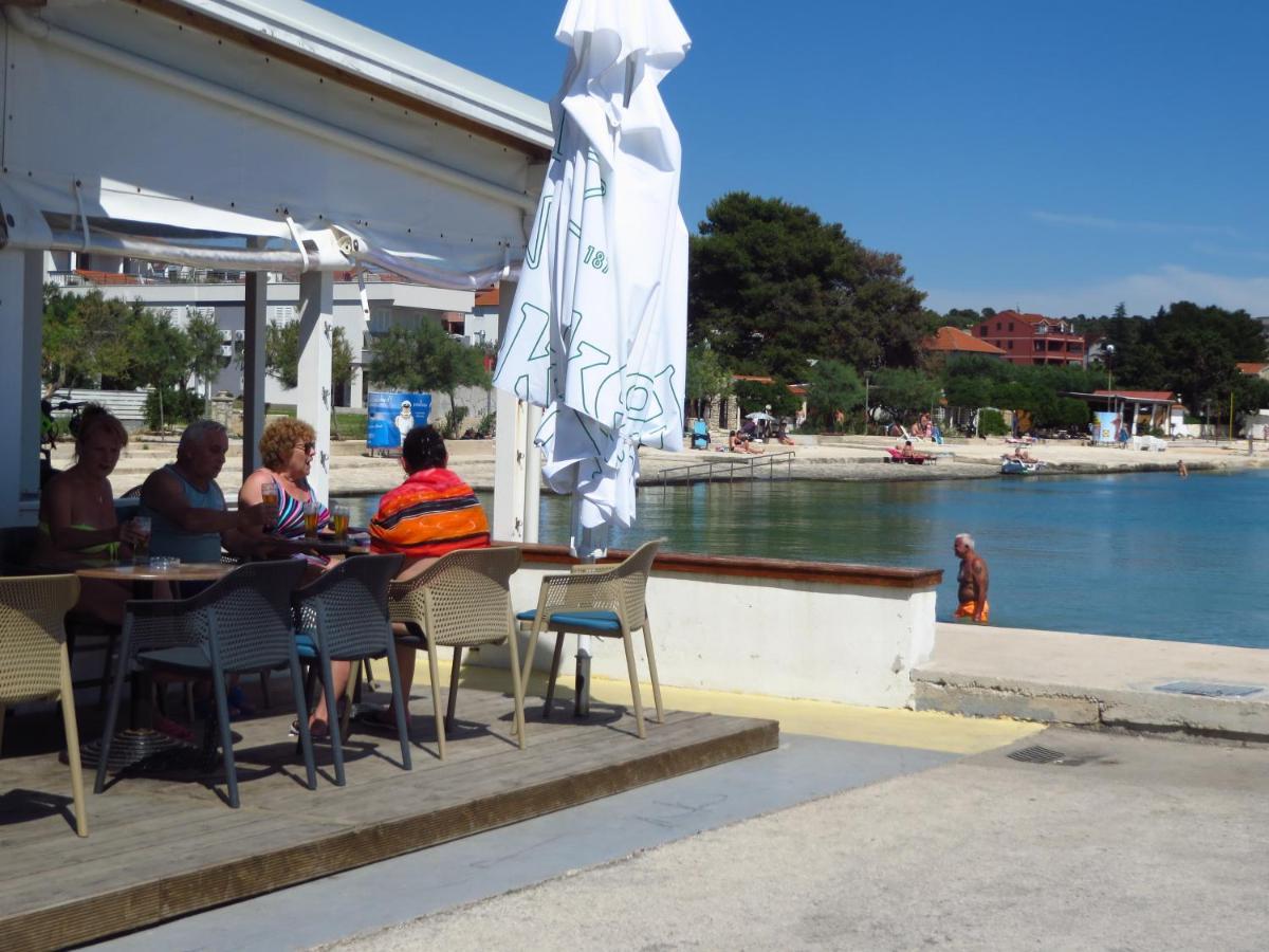 Sweet Sea Apartments Pakostane Exterior photo